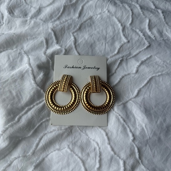 Fashion Jewelry Gold Statement Earrings Chunky Textured Circle - Picture 5 of 5